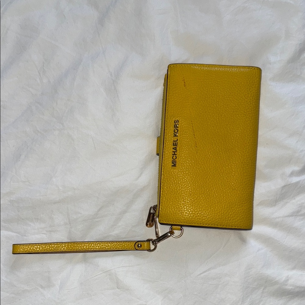 Michael Kors Adele Leather Smartphone Wallet